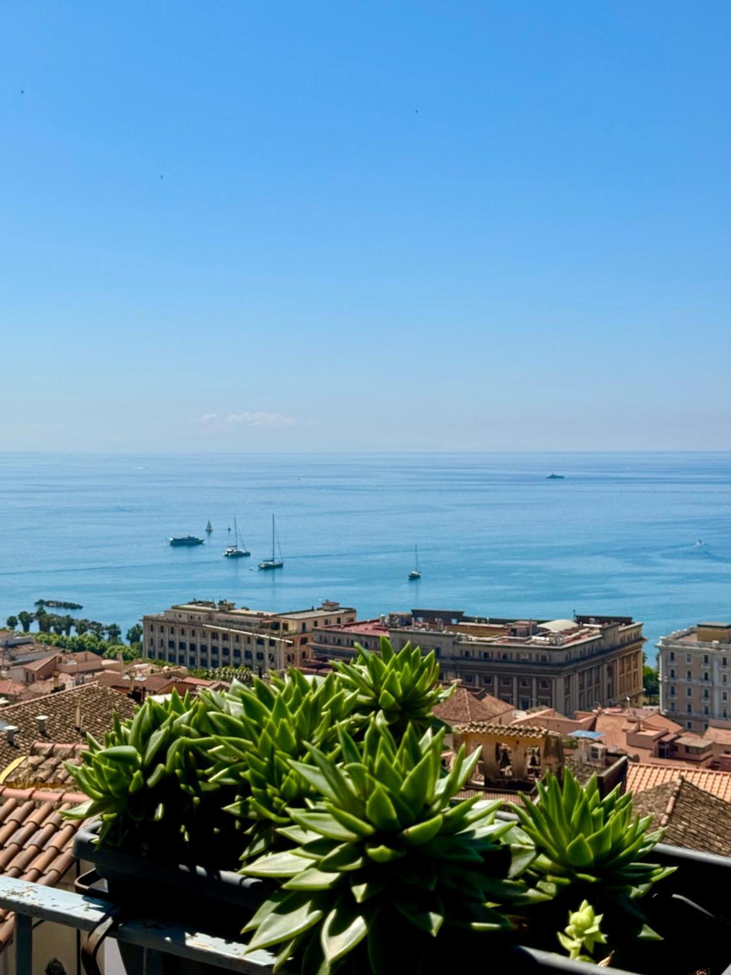 Residenza D'Artista Al Conservatorio Salerno Exteriör bild